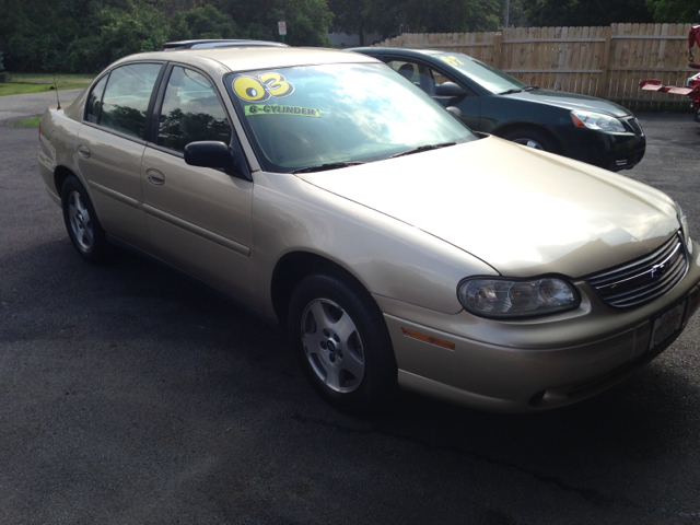 Chevrolet Malibu Base Sedan