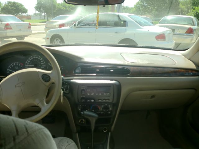 Chevrolet Malibu 2003 photo 4