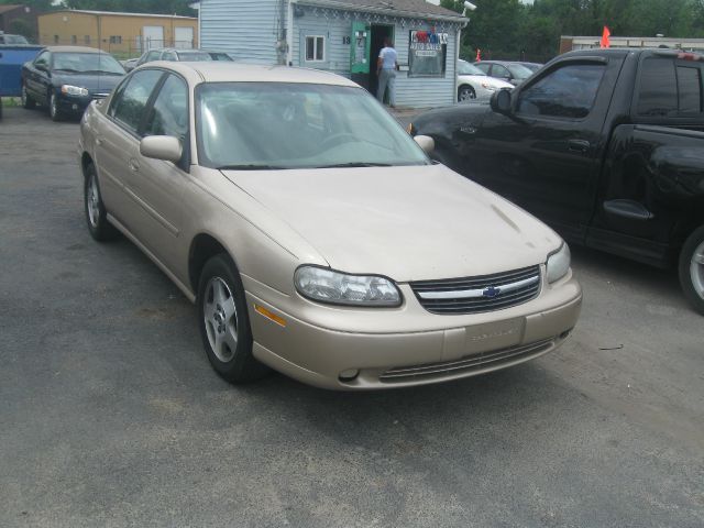 Chevrolet Malibu 2003 photo 2