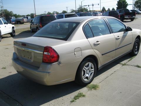 Chevrolet Malibu 2004 photo 1