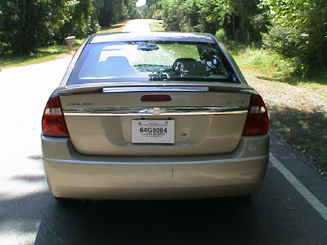 Chevrolet Malibu 2004 photo 3