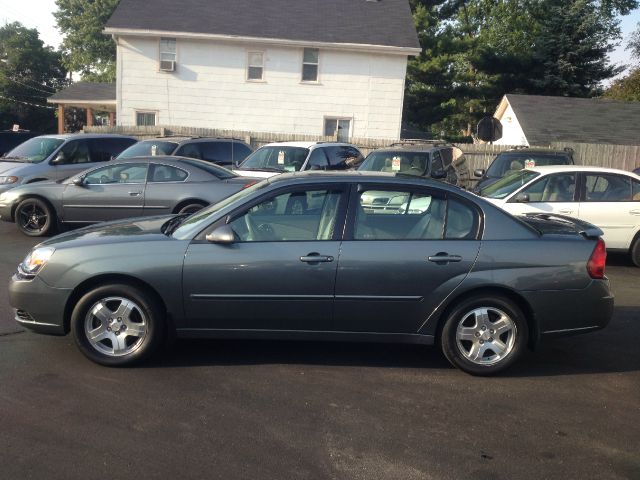 Chevrolet Malibu 2004 photo 1