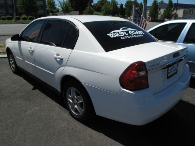 Chevrolet Malibu 2004 photo 1