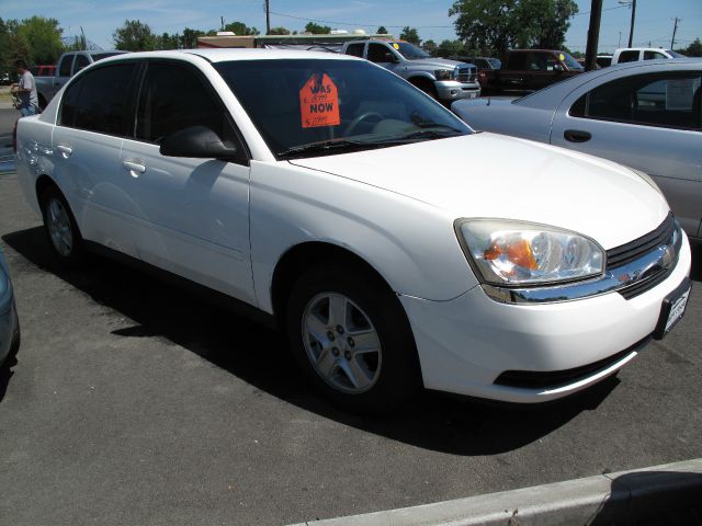 Chevrolet Malibu 2004 photo 2