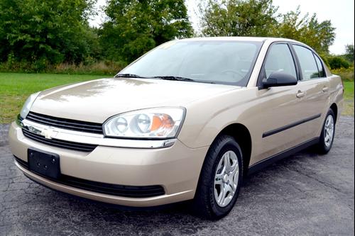 Chevrolet Malibu 2004 photo 3