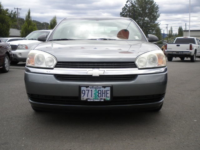 Chevrolet Malibu 2004 photo 2