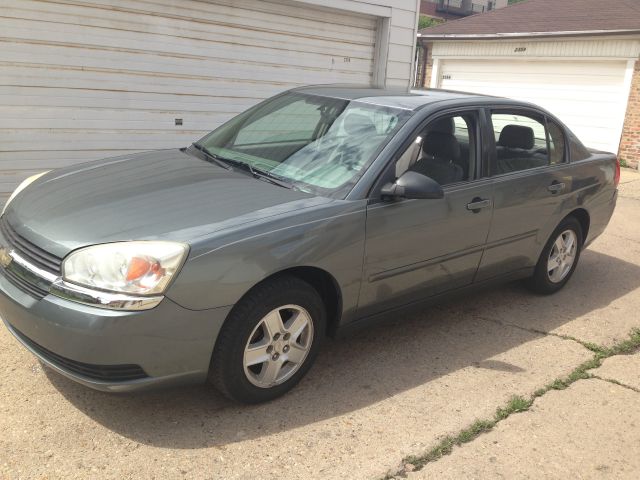 Chevrolet Malibu 2004 photo 4