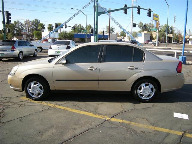 Chevrolet Malibu 2004 photo 1