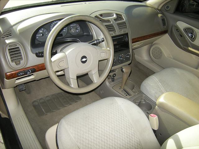 Chevrolet Malibu 2004 photo 3