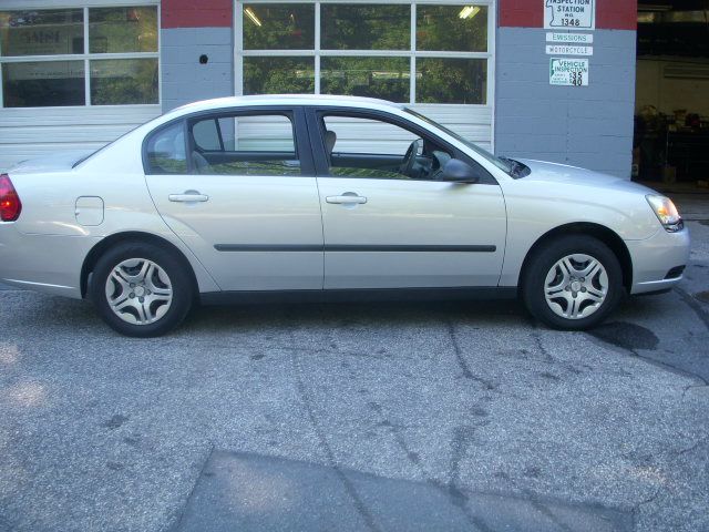 Chevrolet Malibu 2004 photo 4