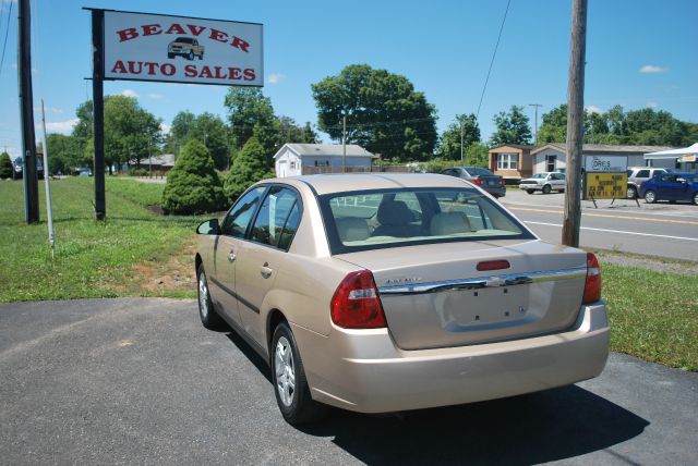 Chevrolet Malibu Base Sedan