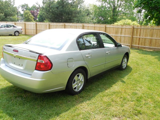 Chevrolet Malibu 2004 photo 11