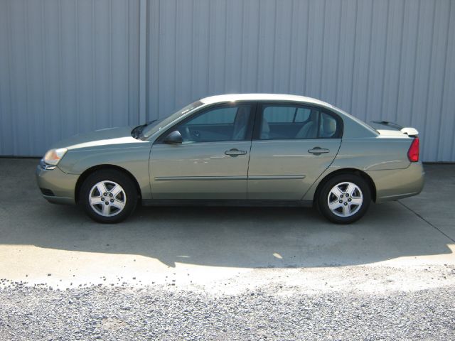 Chevrolet Malibu 2004 photo 1