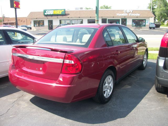 Chevrolet Malibu 2004 photo 4