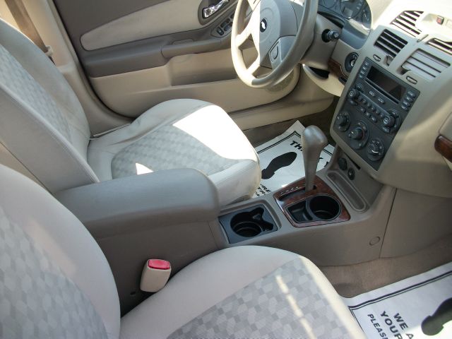 Chevrolet Malibu 2004 photo 8