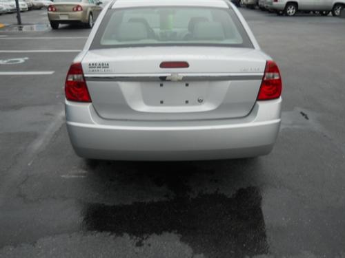 Chevrolet Malibu 2004 photo 5