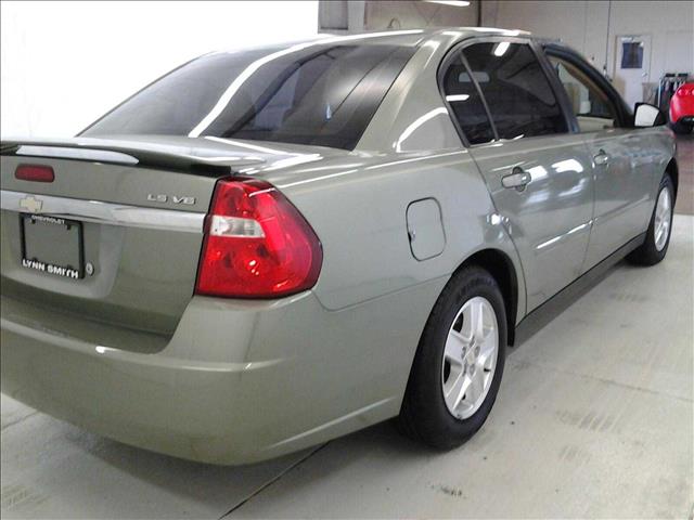 Chevrolet Malibu 4dr 112 Sedan