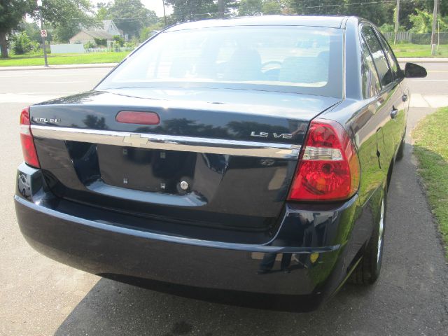 Chevrolet Malibu 2004 photo 1