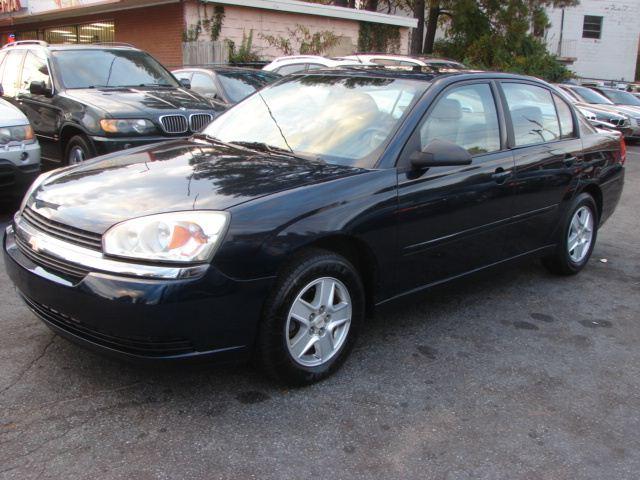 Chevrolet Malibu 2004 photo 2