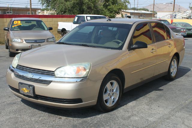 Chevrolet Malibu 2004 photo 2