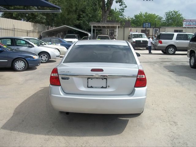 Chevrolet Malibu 2004 photo 15