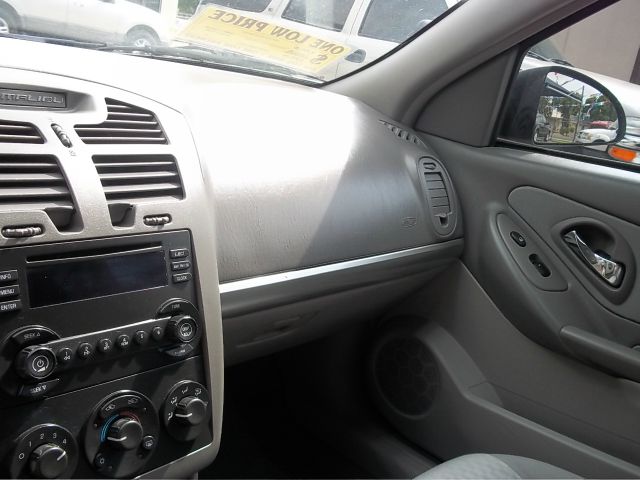 Chevrolet Malibu 2004 photo 7