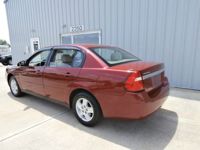 Chevrolet Malibu 2004 photo 3