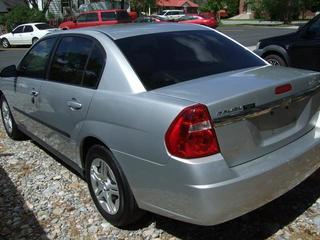 Chevrolet Malibu 2004 photo 4