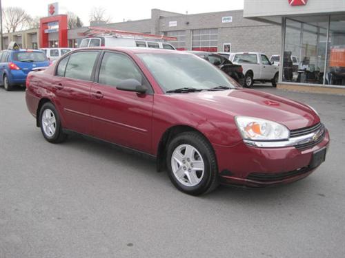 Chevrolet Malibu 2004 photo 3