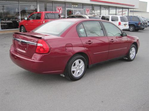 Chevrolet Malibu 2004 photo 4