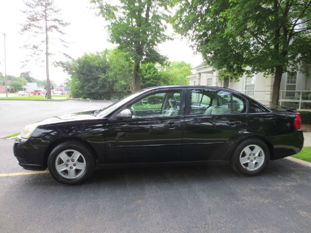 Chevrolet Malibu 2004 photo 1