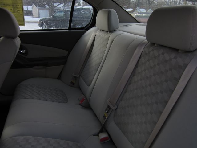 Chevrolet Malibu 2004 photo 1