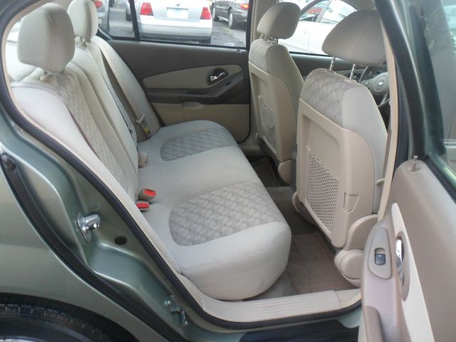 Chevrolet Malibu 2004 photo 16