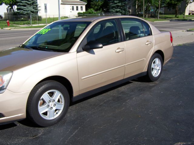 Chevrolet Malibu 2004 photo 1