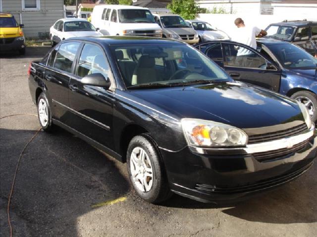 Chevrolet Malibu Base Sedan