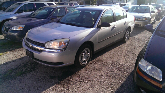 Chevrolet Malibu 2005 photo 2