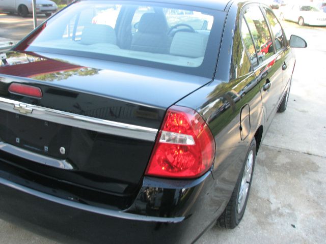 Chevrolet Malibu 2005 photo 2