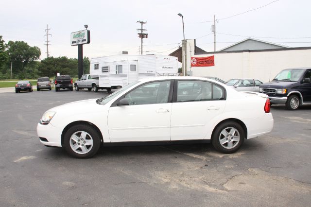 Chevrolet Malibu 2005 photo 2