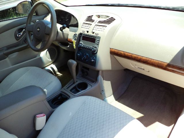 Chevrolet Malibu 2005 photo 3