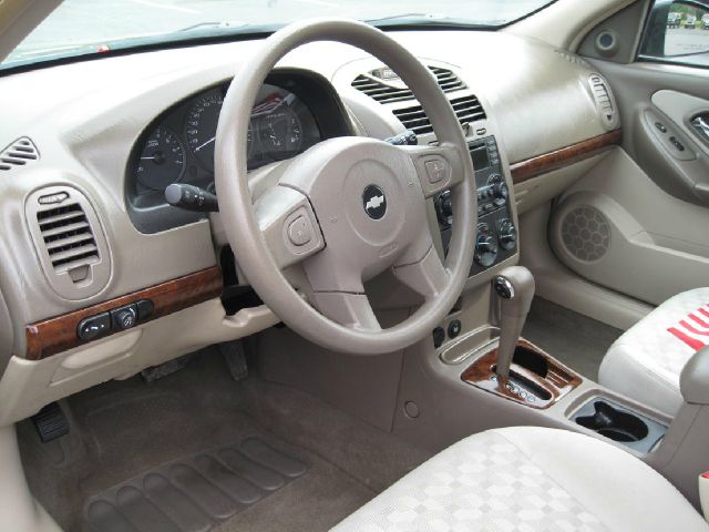 Chevrolet Malibu 2005 photo 14