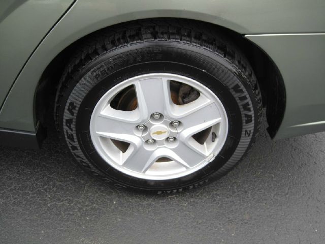 Chevrolet Malibu 2005 photo 4