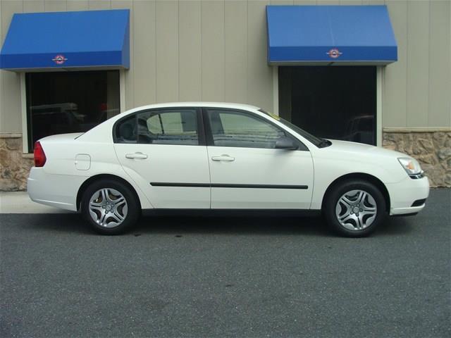 Chevrolet Malibu 2005 photo 3