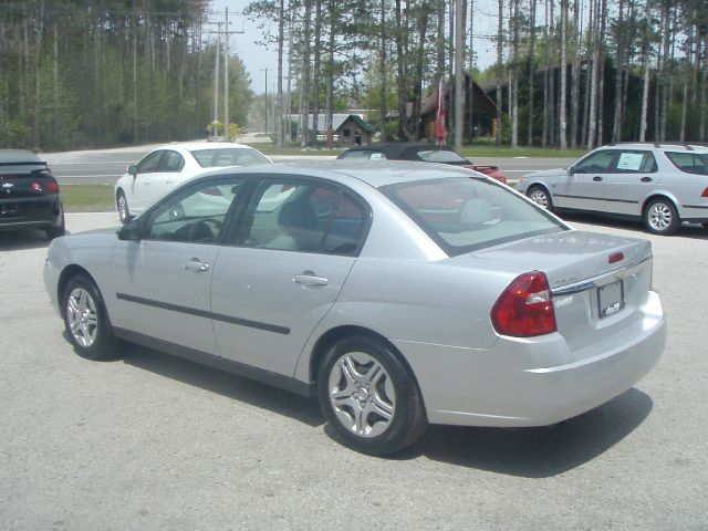 Chevrolet Malibu 2005 photo 4