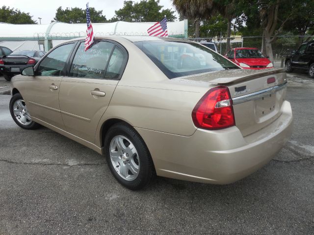 Chevrolet Malibu 2005 photo 3