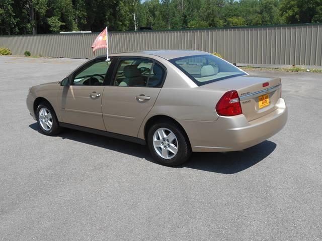 Chevrolet Malibu 2005 photo 2