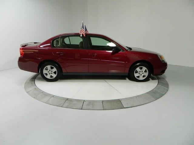 Chevrolet Malibu 2005 photo 2