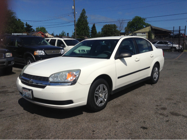 Chevrolet Malibu Base Sedan