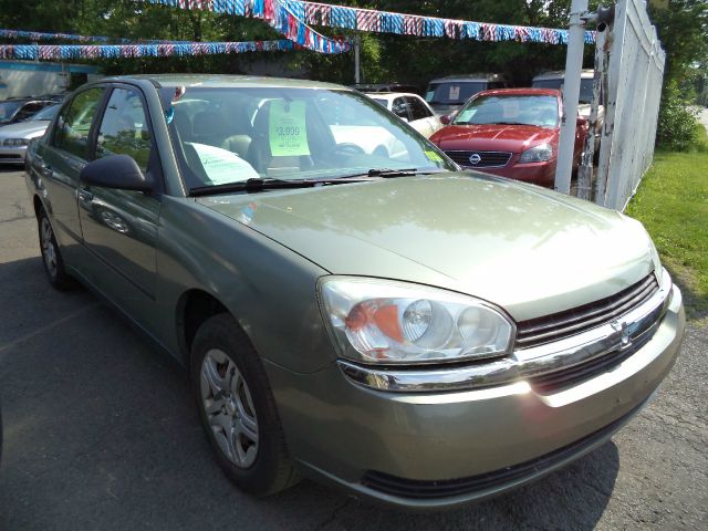 Chevrolet Malibu Base Sedan