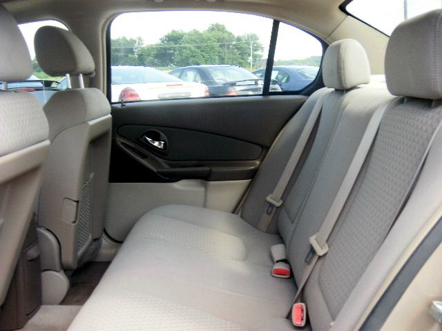 Chevrolet Malibu 2006 photo 2