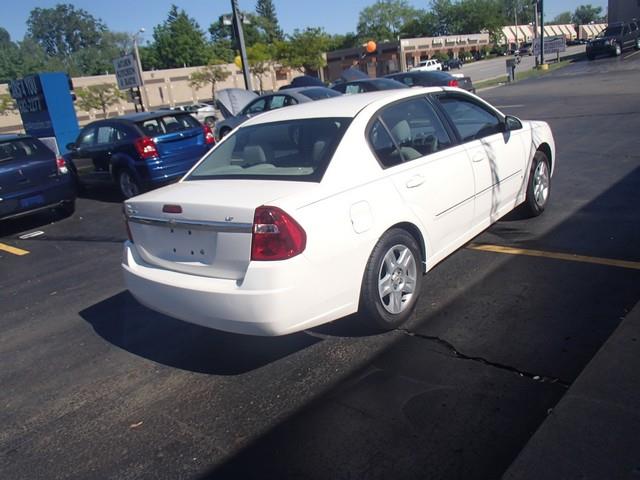 Chevrolet Malibu SL1 Sedan